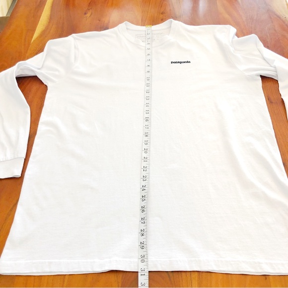PATAGONIA Logo Front & Back White Long Sleeves T-Shirt Mens Size XL. - Picture 11 of 16